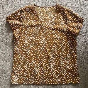 SHEIN burnt orange and White Speckled Short Sleeve Top